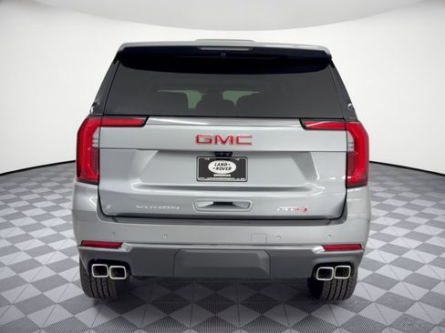 Used 2026 GMC Yukon AT4 w/ AT4 Premium Plus Package AWD/4WD image 11