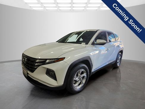 Certified 2022 Hyundai Tucson SE w/ Cargo Package AWD/4WD image 3