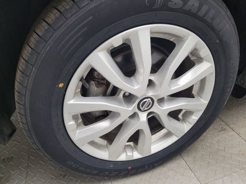 Used 2021 Nissan Rogue Sport S image 31