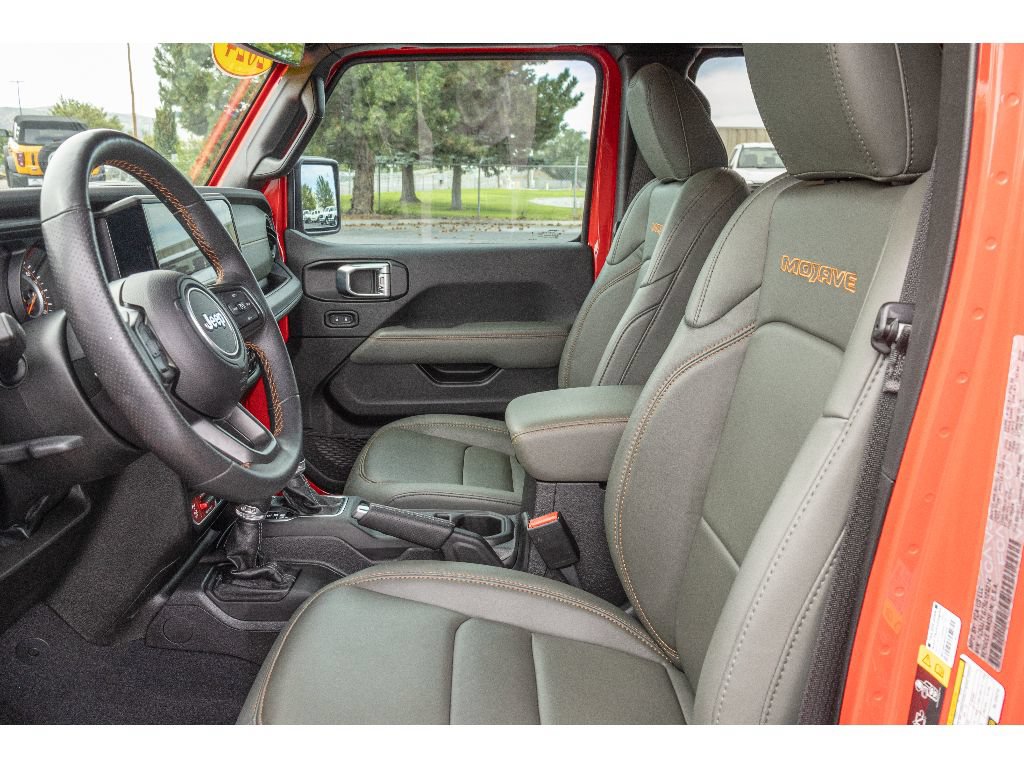 Used 2024 Jeep Gladiator Mojave AWD/4WD image 15