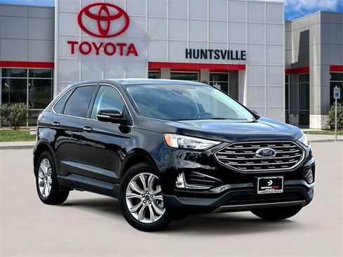 Used 2024 Ford Edge Titanium image 1