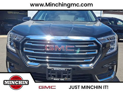 Used 2022 GMC Terrain SLT w/ Tech Package AWD/4WD image 2