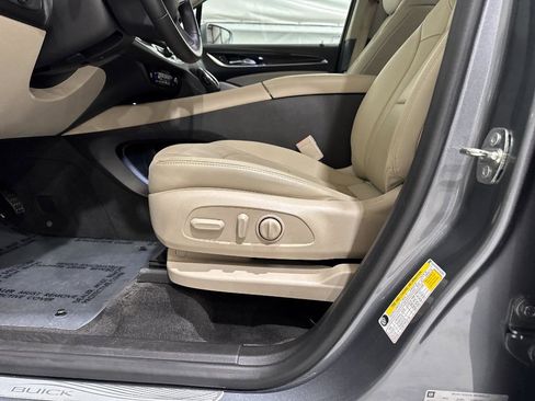 Used 2019 Buick Enclave Essence image 33