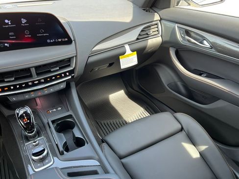 New 2026 Cadillac CT5 V AWD/4WD image 37
