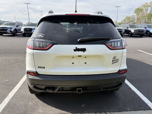 Used 2022 Jeep Cherokee Latitude w/ Sun & Sound Group image 5