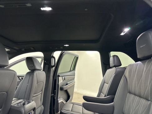 New 2026 Buick Enclave Avenir w/ Super Cruise Package AWD/4WD image 29