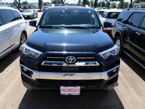Used 2024 Toyota 4Runner Limited RWD image 4
