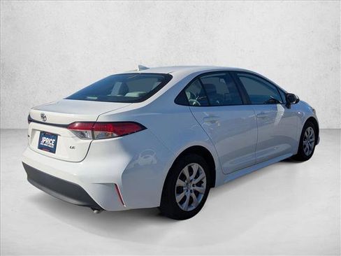 Used 2024 Toyota Corolla LE image 5