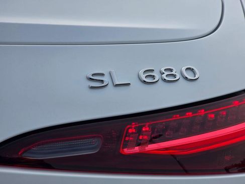 New 2026 Mercedes-Benz Maybach SL 680 image 31
