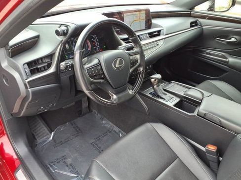Used 2019 Lexus ES 300h w/ Premium Package FWD image 13