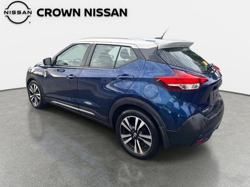 Certified 2018 Nissan Kicks SR image 7