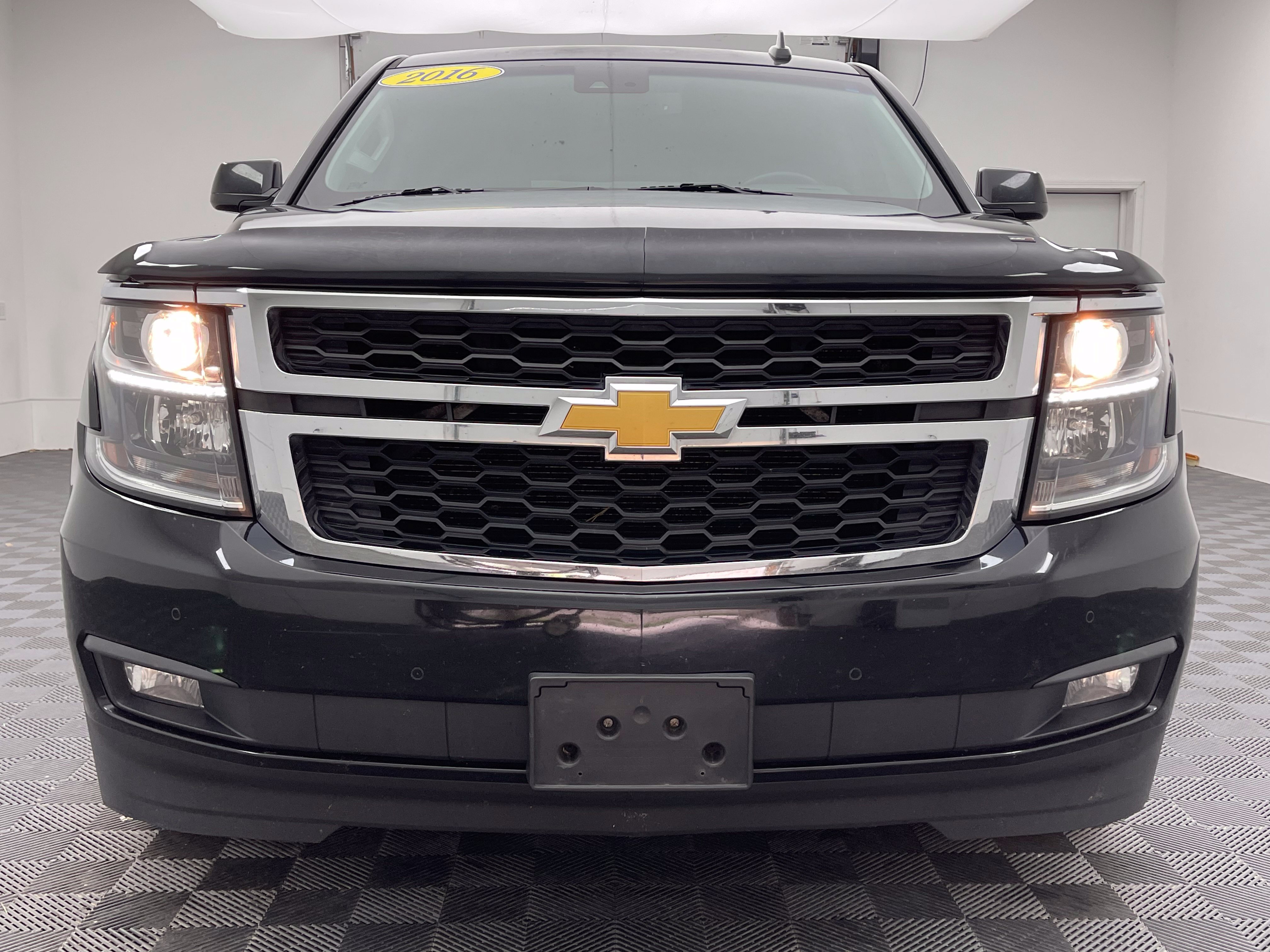 Used 2016 Chevrolet Tahoe LT w/ Luxury Package AWD/4WD image 15