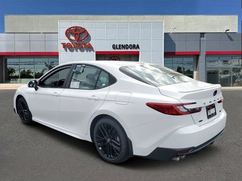 New 2026 Toyota Camry SE FWD image 5