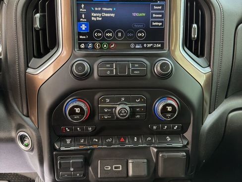 Used 2020 Chevrolet Silverado 3500 High Country image 24