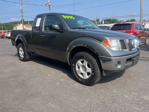 Used 2006 Nissan Frontier SE w/ (P01) Power Pkg AWD/4WD image 4