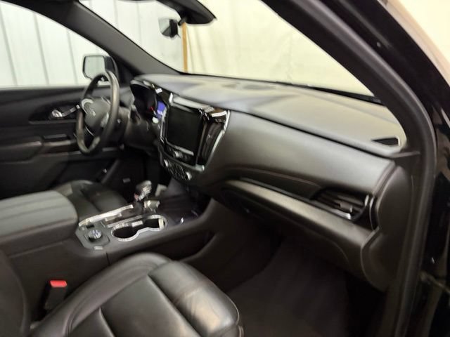 Used 2023 Chevrolet Traverse RS AWD/4WD image 32