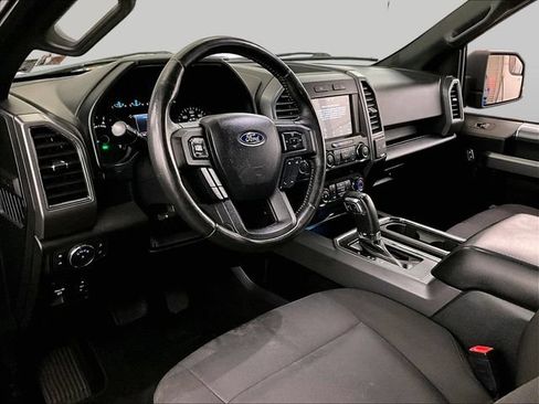 Used 2019 Ford F150 XLT w/ Equipment Group 302A Luxury AWD/4WD image 13