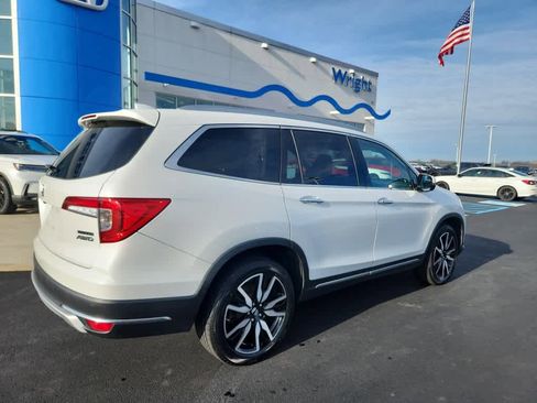 Used 2022 Honda Pilot Touring image 2