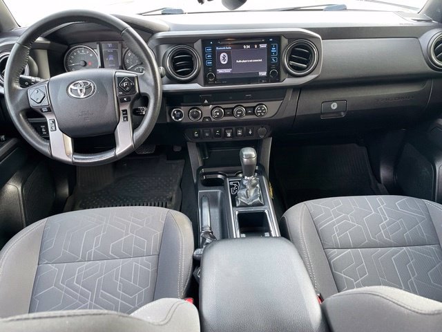 Used 2019 Toyota Tacoma TRD Sport AWD/4WD image 10