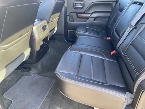 Used 2017 GMC Sierra 3500 Denali w/ Duramax Plus Package image 18