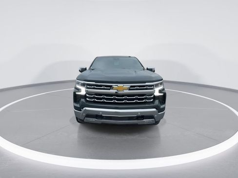 New 2026 Chevrolet Silverado 1500 LTZ w/ LTZ Premium Package AWD/4WD image 3