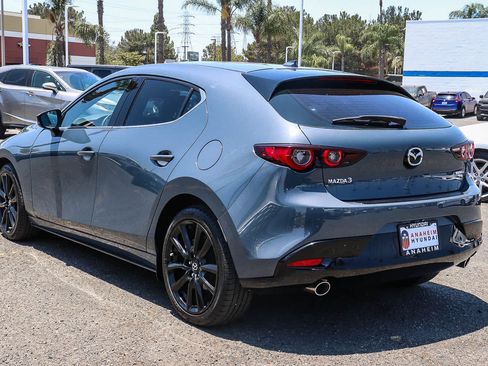 Used 2022 MAZDA MAZDA3 s FWD image 9