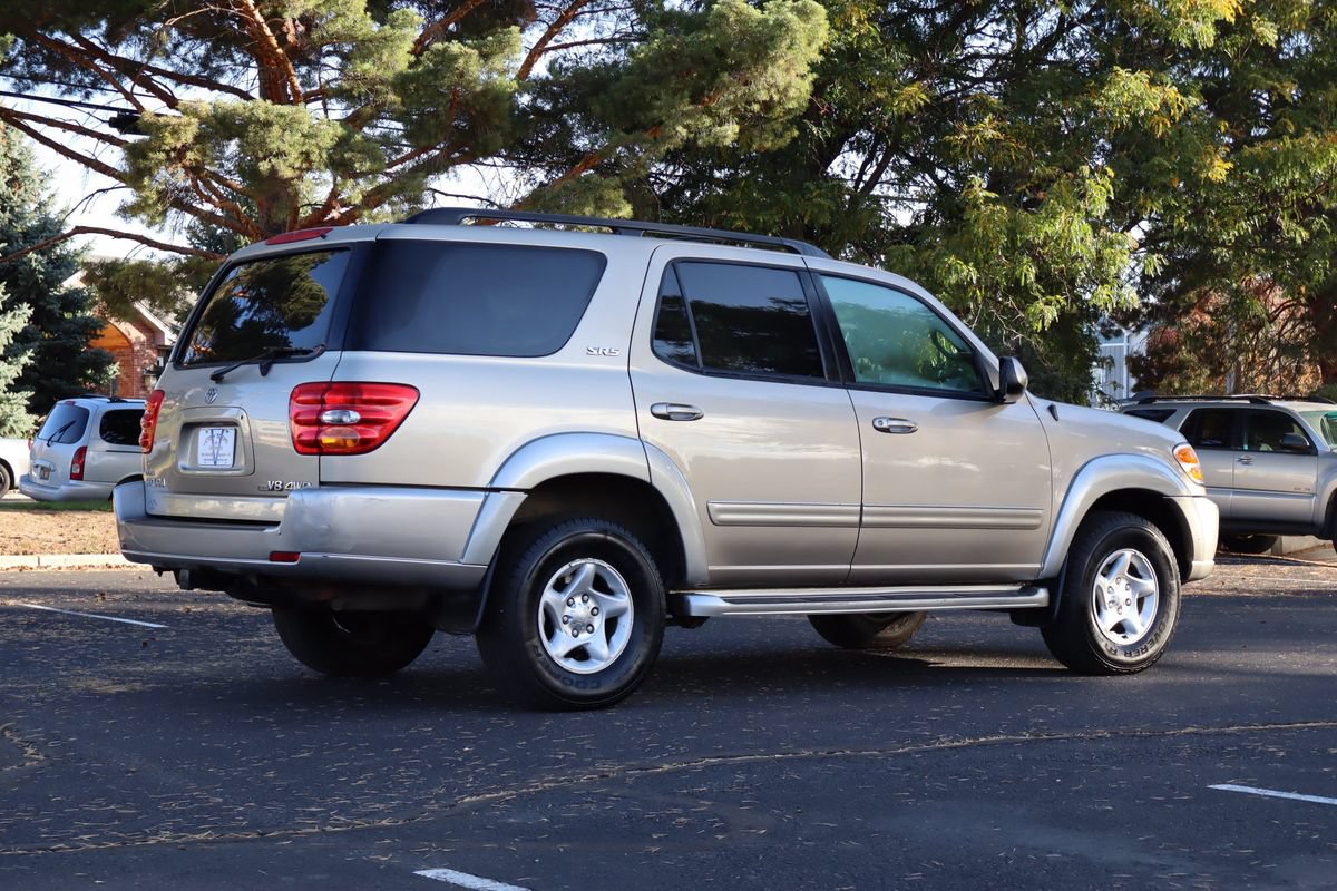 Used 2001 Toyota Sequoia SR5 AWD/4WD image 5
