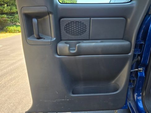 Used 2004 Chevrolet Silverado 1500 W/T w/ Light Duty Power Package AWD/4WD image 16