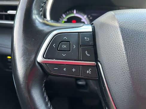 Used 2020 Toyota Highlander XLE FWD image 20