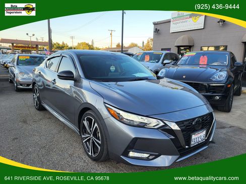 Used 2022 Nissan Sentra SR image 2