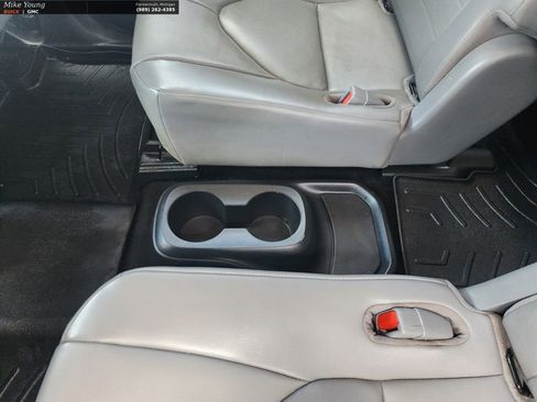 Used 2020 Toyota Highlander XLE image 15