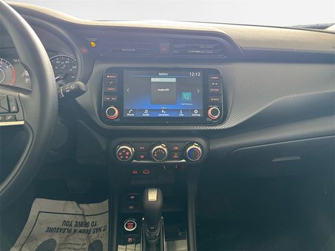 Used 2024 Nissan Kicks SV image 22