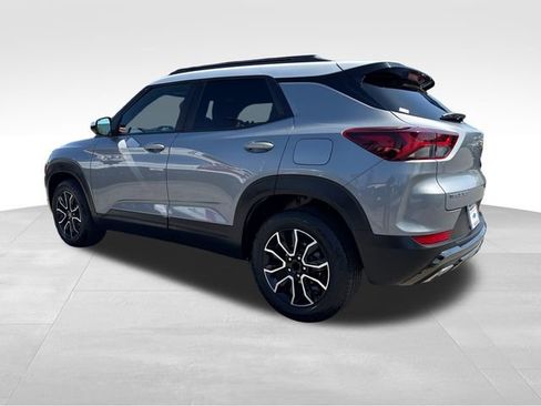 Certified 2023 Chevrolet TrailBlazer ACTIV FWD image 3