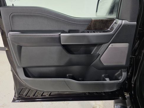 Used 2021 Ford F150 Lariat image 18