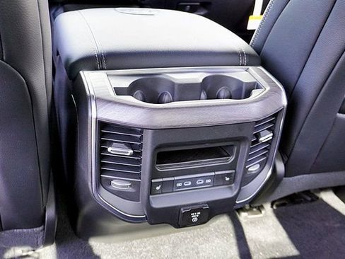 New 2026 RAM 1500 Laramie AWD/4WD image 24
