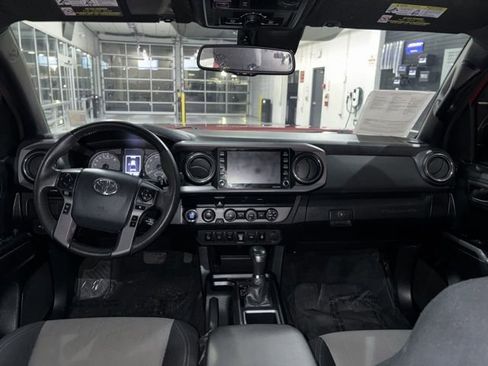 Used 2020 Toyota Tacoma TRD Off-Road image 24