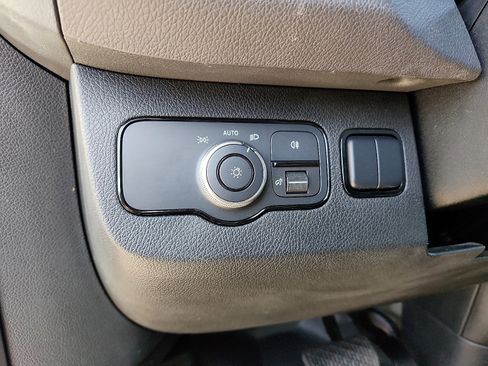 Used 2022 Mercedes-Benz Sprinter 2500 image 14