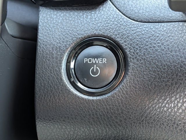 Used 2025 Toyota Camry SE w/ Convenience Package FWD image 19