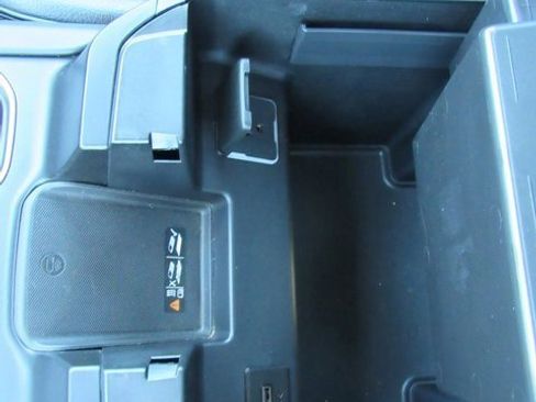 Certified 2022 GMC Sierra 1500 Denali image 21