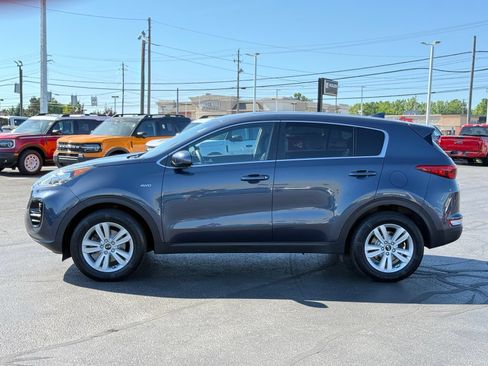 Used 2019 Kia Sportage LX AWD/4WD image 9