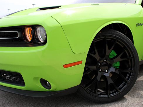 Used 2015 Dodge Challenger R/T Plus image 13