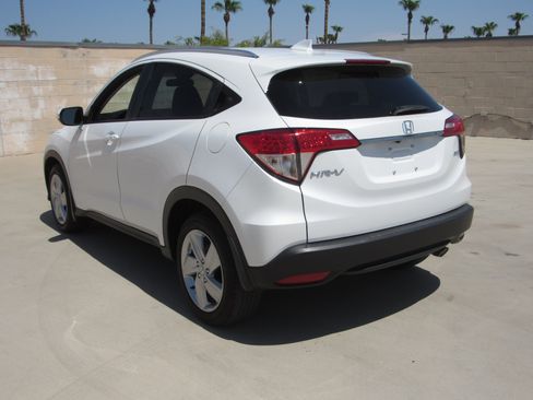 Used 2019 Honda HR-V EX image 6