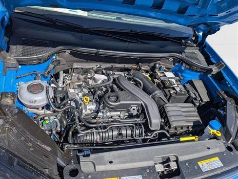 New 2025 Volkswagen Taos SE AWD/4WD image 18
