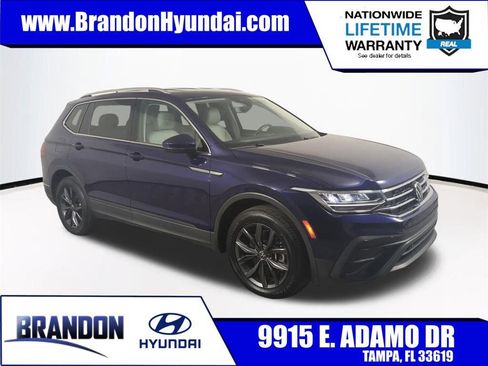 Used 2022 Volkswagen Tiguan SE AWD/4WD image 1