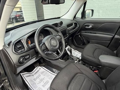 Used 2017 Jeep Renegade Altitude image 14