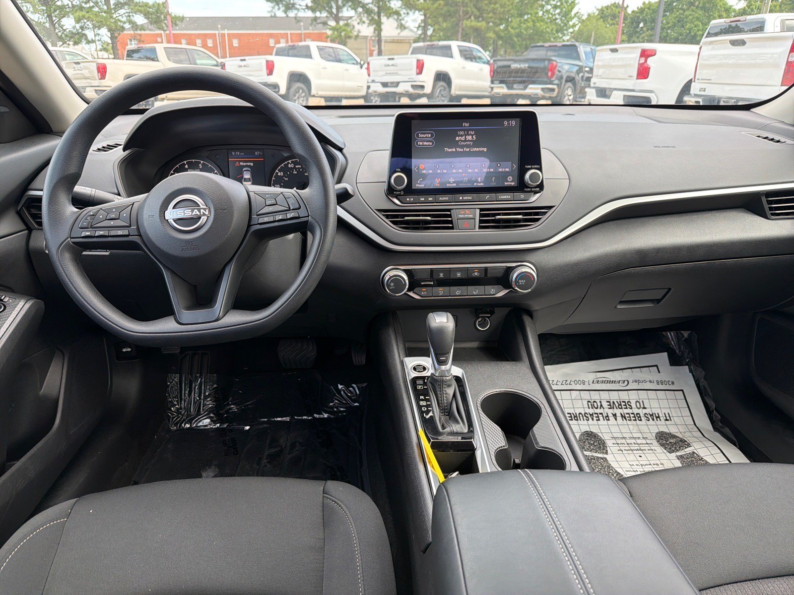 Used 2025 Nissan Altima 2.5 S FWD image 8