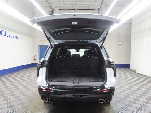 Used 2026 Chevrolet Traverse RS AWD/4WD image 45