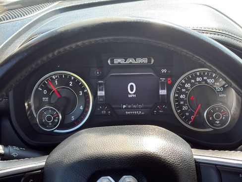Used 2024 RAM 2500 Laramie AWD/4WD image 18