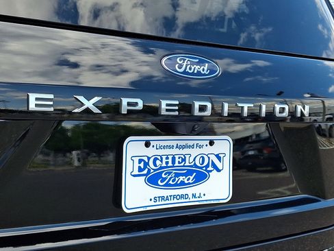 Used 2025 Ford Expedition Max Active AWD/4WD image 29