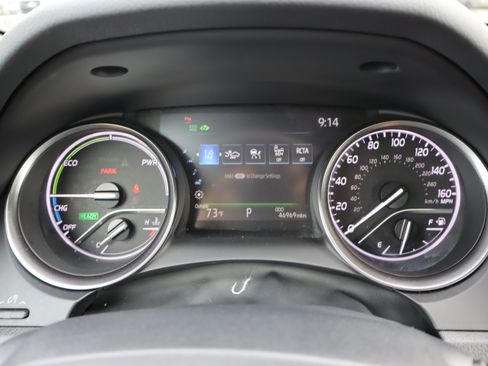 Used 2023 Toyota Camry XSE w/ Navigation Package FWD image 23